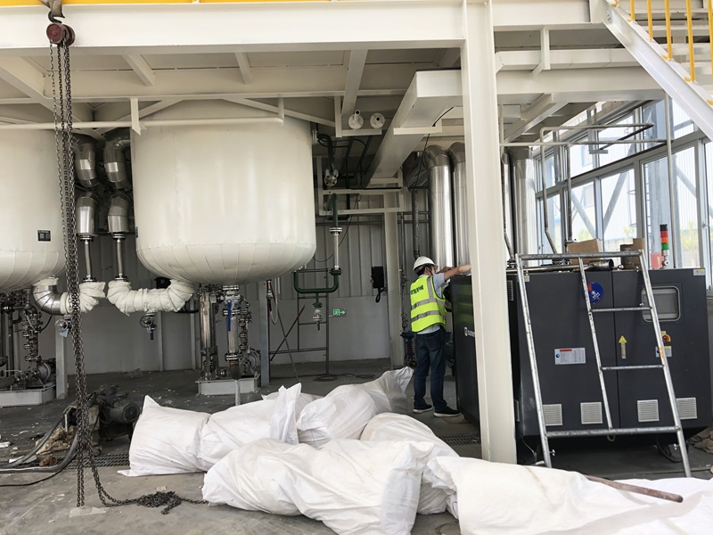 脂類高分子新材料反應(yīng)釜高溫油溫機「歐能機械」