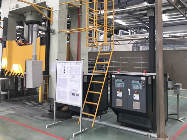 SMC模具加溫油溫機助力深加工制品生產，提升制造效率