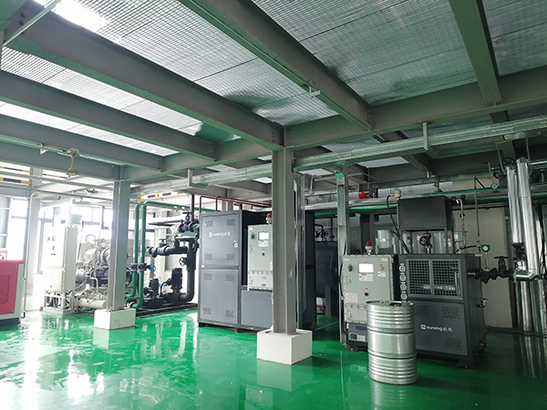 防爆油式模溫機(jī) 防爆油式模溫機(jī)