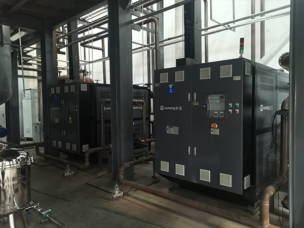 革新鋰電薄膜生產工藝，高效控溫不銹鋼反應釜油加熱器