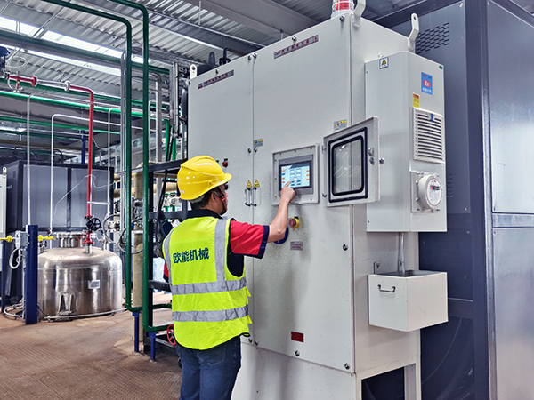 智能防爆油溫機(jī)如何在高危車間穩(wěn)控溫度？