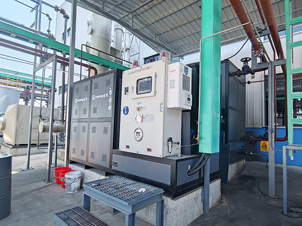 反應(yīng)釜防爆電加熱油爐，實現(xiàn)精確溫控