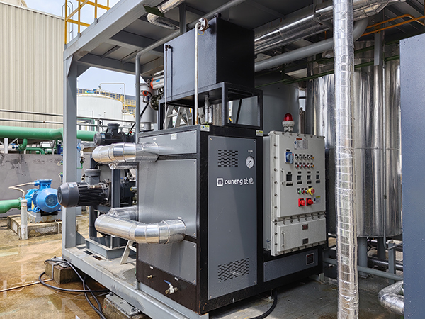 易燃易爆車間如何安全運(yùn)行？防爆型高溫油溫機(jī)給出答案